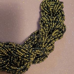 Paparazzi metallic multi color sead bead